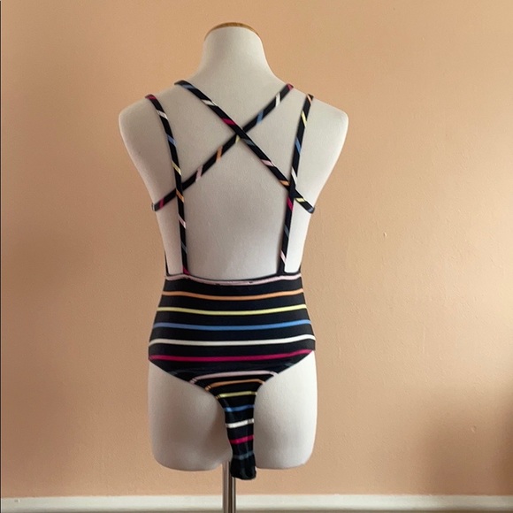 Body suit - Picture 4 of 7